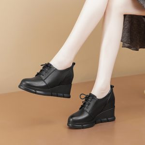 Women's Leather Flat Shoes Casual Round Toe Lace-Up