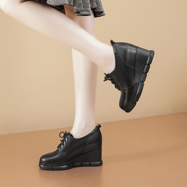 Women's Leather Flat Shoes Casual Round Toe Lace-Up - Image 2