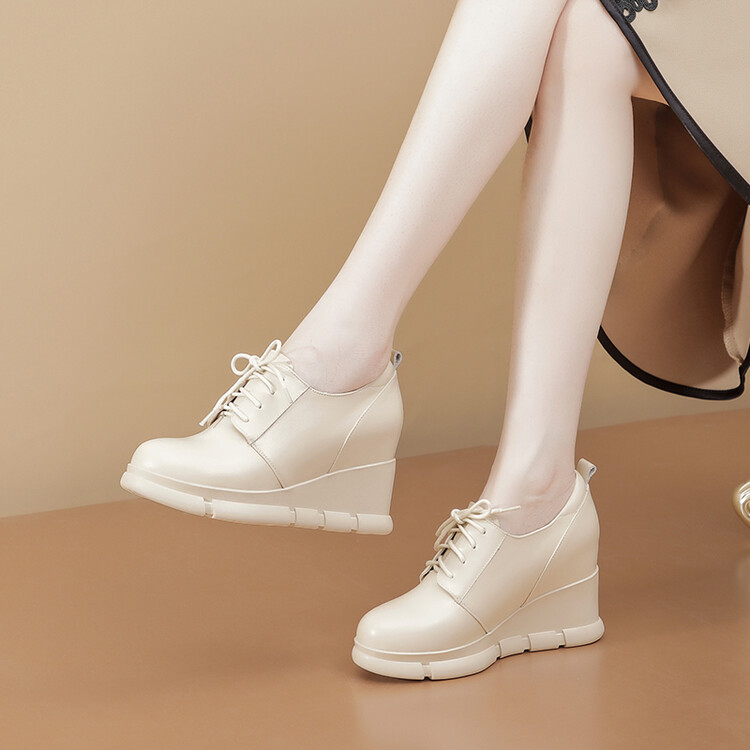Women's Leather Flat Shoes Casual Round Toe Lace-Up - Image 3