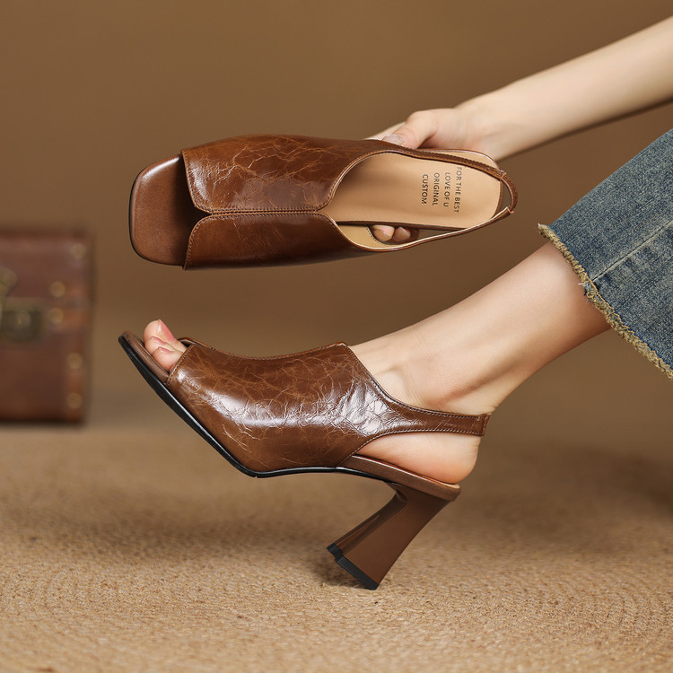Women's One-Strap Slides with Chunky Heel - Style c.html